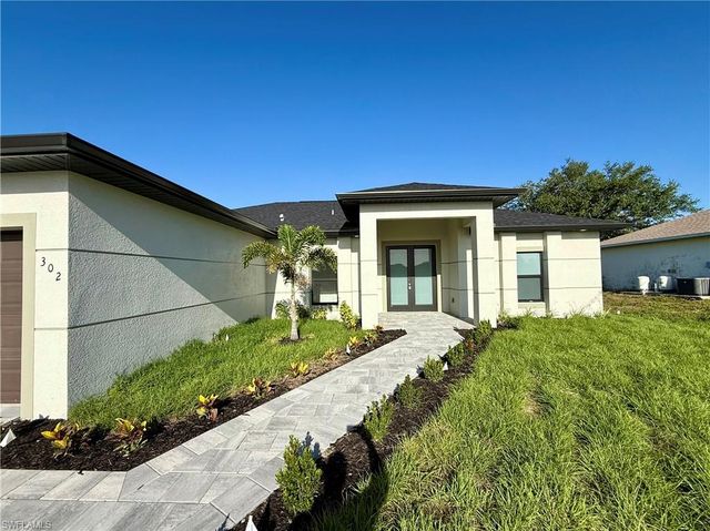 302 SW 14th AVE, Cape Coral, FL 33993