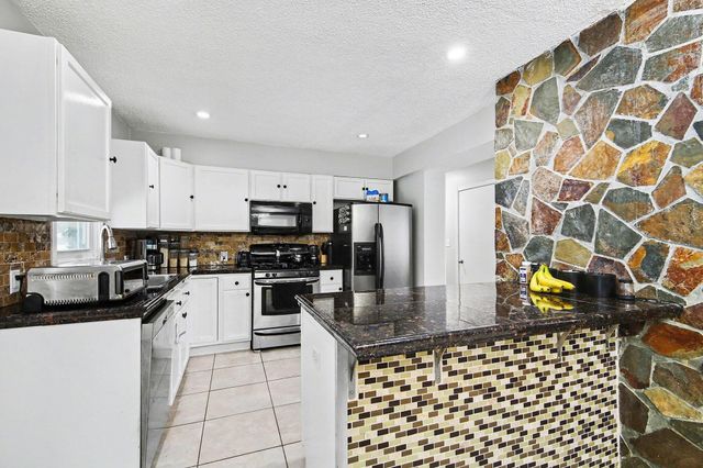 3440 Newcastle Drive Se, City Of Grand Rapids, MI 49508