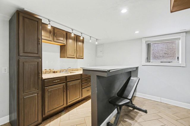 3440 Newcastle Drive Se, City Of Grand Rapids, MI 49508