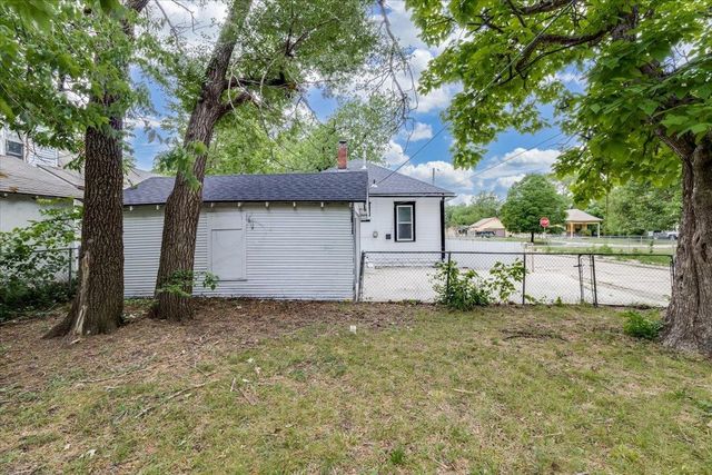 1500 S Waco, Wichita, KS 67213