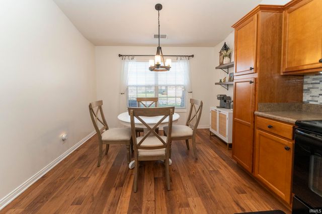 4931 Overland Drive, Newburgh, IN 47630