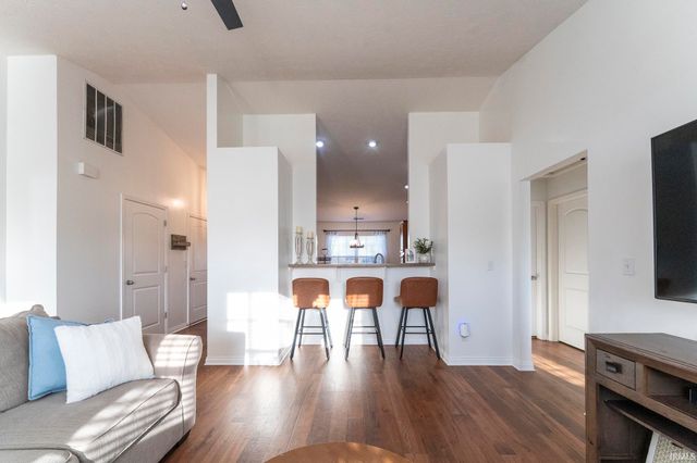 4931 Overland Drive, Newburgh, IN 47630