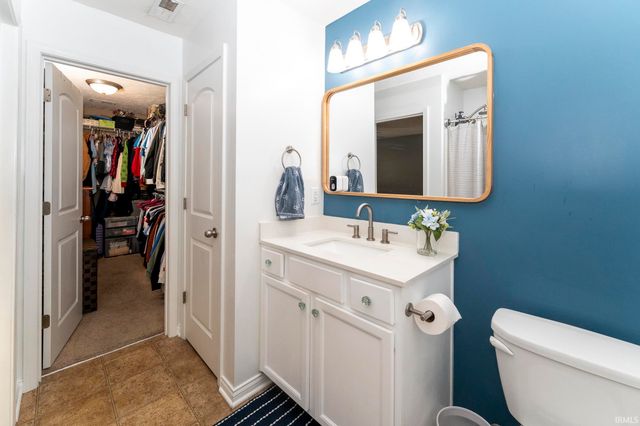 4931 Overland Drive, Newburgh, IN 47630