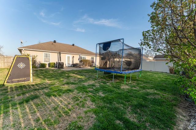 4931 Overland Drive, Newburgh, IN 47630