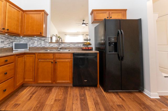 4931 Overland Drive, Newburgh, IN 47630