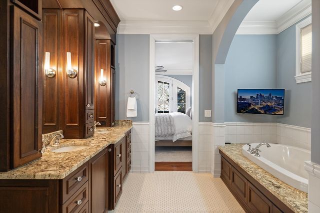 4638 W Lake Harriet Parkway, Minneapolis, MN 55410