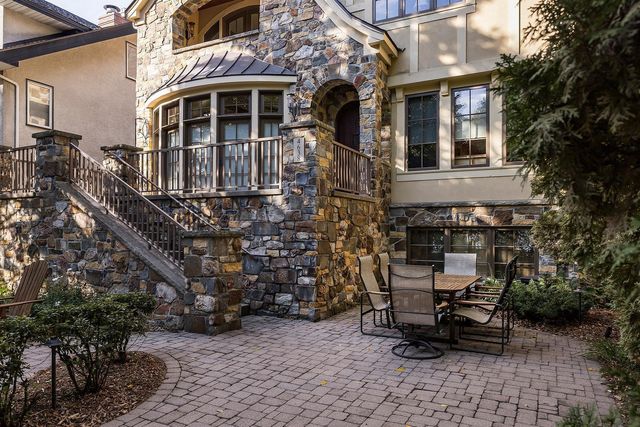 4638 W Lake Harriet Parkway, Minneapolis, MN 55410