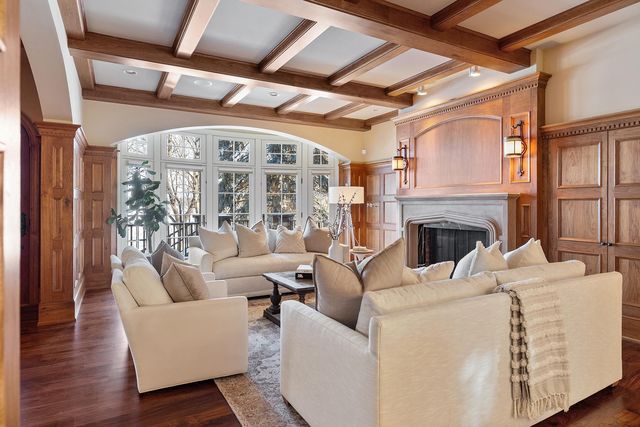 4638 W Lake Harriet Parkway, Minneapolis, MN 55410