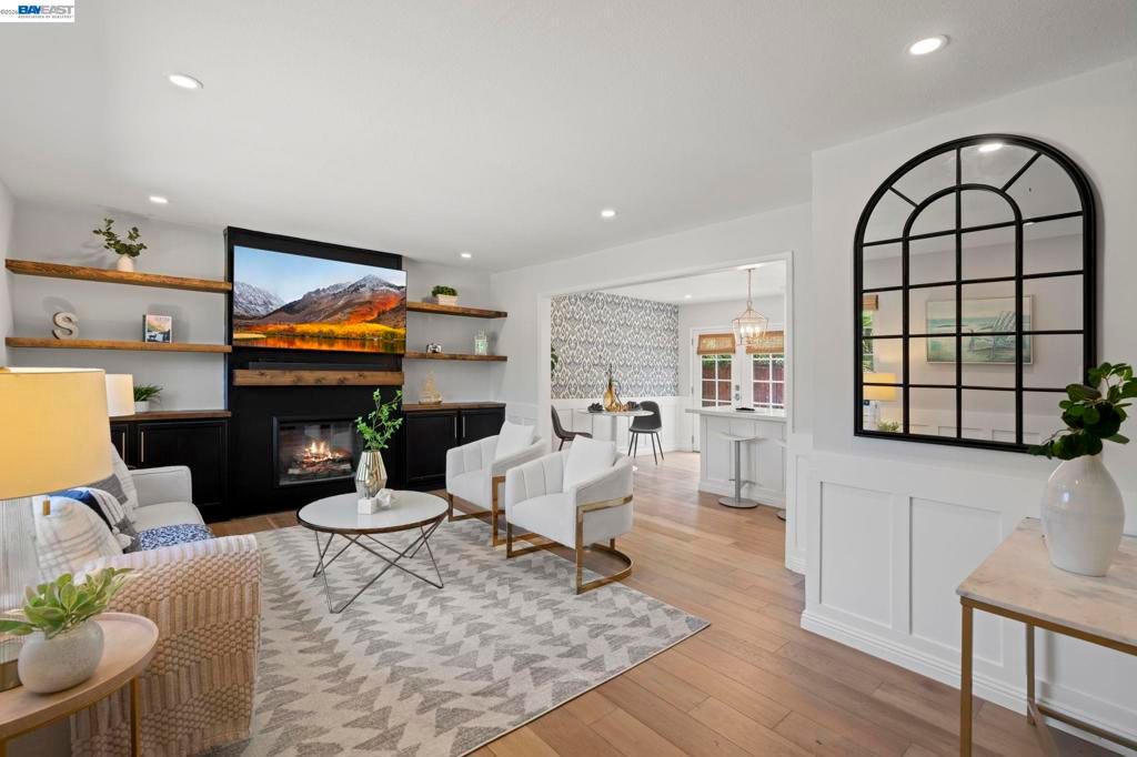 Image 3 of property listing at 2162 Lakewood Ct, San Jose, CA 95132