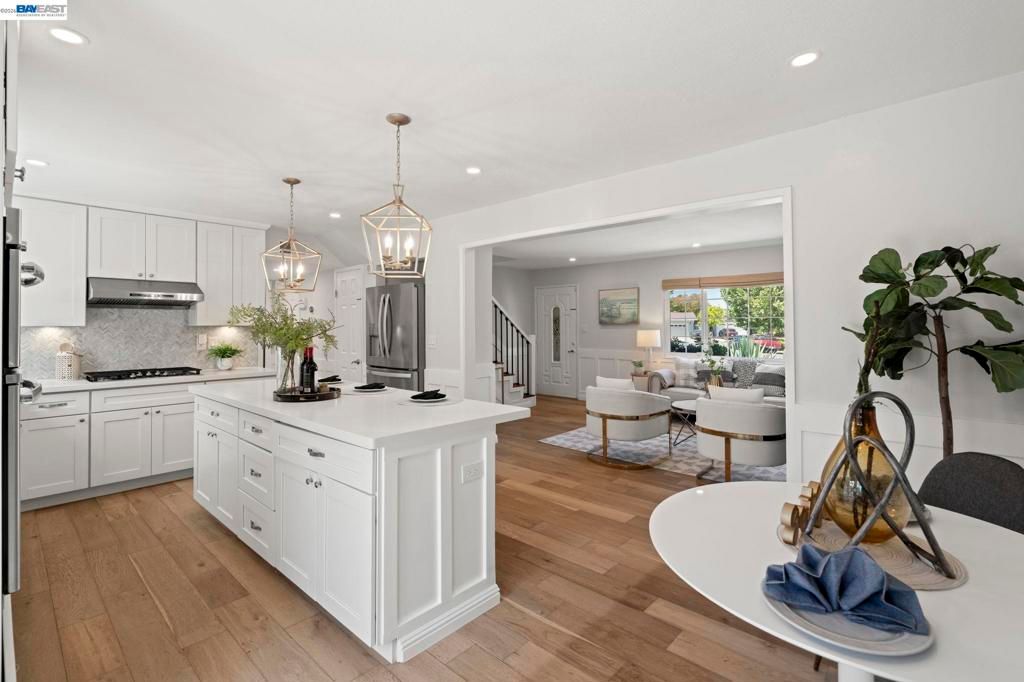 Image 9 of property listing at 2162 Lakewood Ct, San Jose, CA 95132