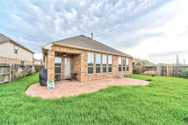 19738 Tacoma Bluff Drive, Katy, TX 77433