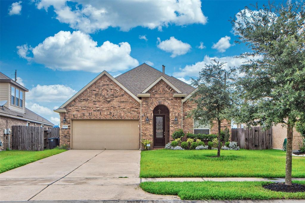 19738 Tacoma Bluff Drive, Katy, TX 77433