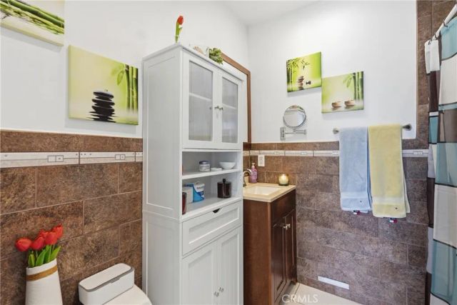 1785 W 36th, Los Angeles, CA 90018