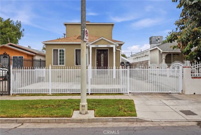 1785 W 36th, Los Angeles, CA 90018