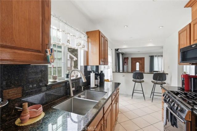 1785 W 36th, Los Angeles, CA 90018