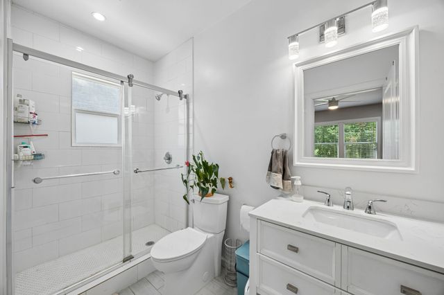 1008 S Oak Cliff Boulevard, Dallas, TX 75208
