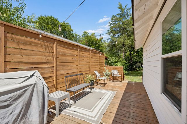 1008 S Oak Cliff Boulevard, Dallas, TX 75208