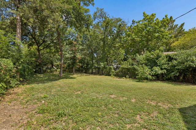 1008 S Oak Cliff Boulevard, Dallas, TX 75208