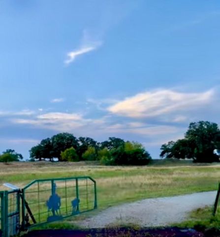 2186 Gilliland Road, Springtown, TX 76082
