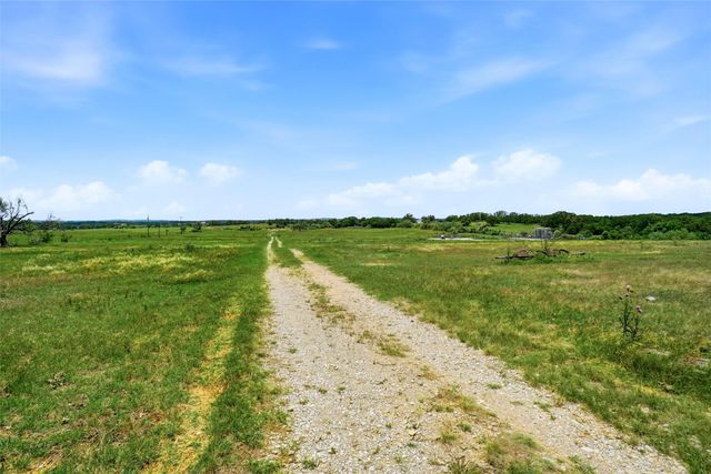2186 Gilliland Road, Springtown, TX 76082