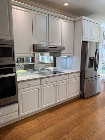 1020 HUMPHREY OAKS CIR, Memphis, TN 38120