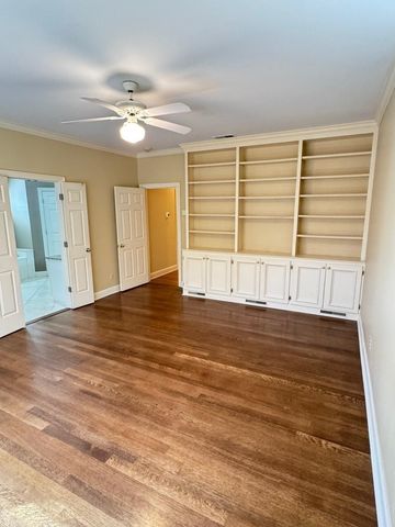 1020 HUMPHREY OAKS CIR, Memphis, TN 38120