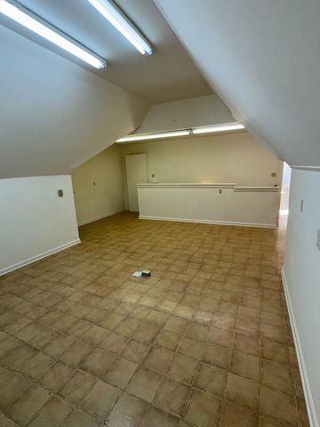 1020 HUMPHREY OAKS CIR, Memphis, TN 38120