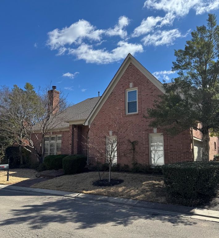 1020 HUMPHREY OAKS CIR, Memphis, TN 38120