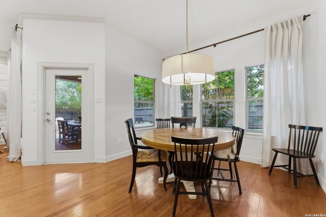 429 English Oaks Cir, Boerne, TX 78006