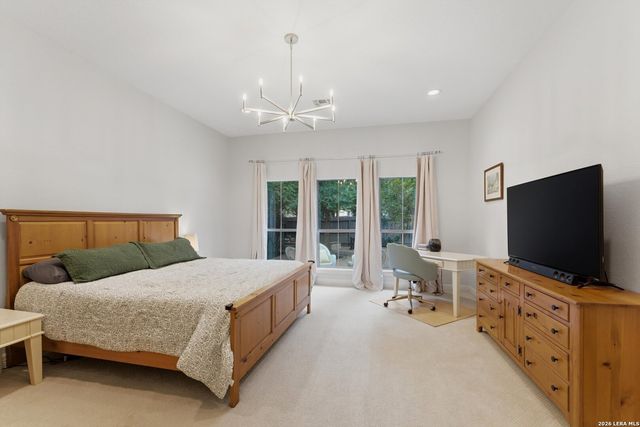 429 English Oaks Cir, Boerne, TX 78006