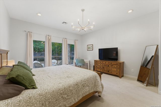 429 English Oaks Cir, Boerne, TX 78006