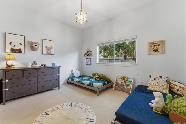 429 English Oaks Cir, Boerne, TX 78006