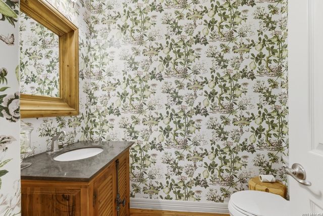 429 English Oaks Cir, Boerne, TX 78006