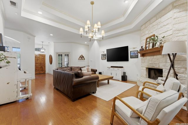 429 English Oaks Cir, Boerne, TX 78006