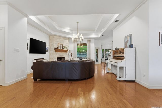 429 English Oaks Cir, Boerne, TX 78006