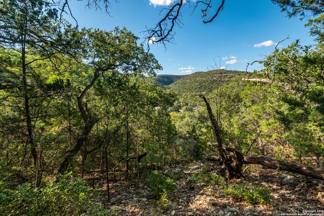 2581 Patterson Creek Road, Leakey, TX 78873