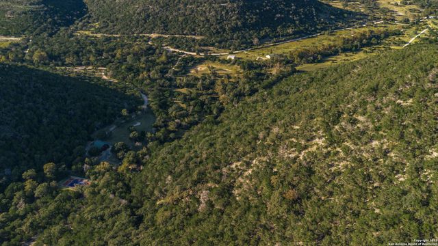 2581 Patterson Creek Road, Leakey, TX 78873