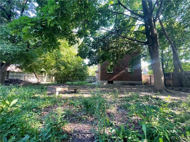 2010 Niagara Street, Niagara Falls, NY 14303