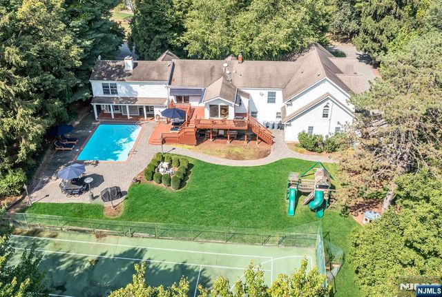 24 Vanderbeck Lane, Mahwah, NJ 07430
