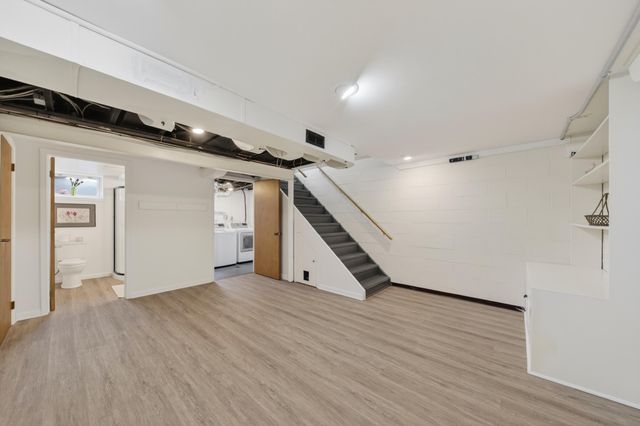 1646 E Stadium Boulevard, Ann Arbor, MI 48104