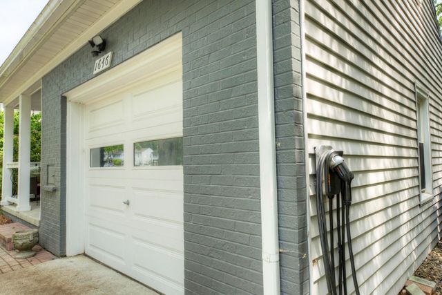 1646 E Stadium Boulevard, Ann Arbor, MI 48104