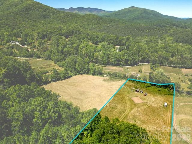 230 Harlow and Cricket Drive, Balsam Grove, NC 28708