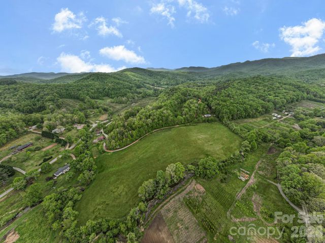 230 Harlow and Cricket Drive, Balsam Grove, NC 28708