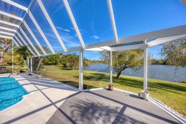 5885 DENISON DRIVE, Venice, FL 34293