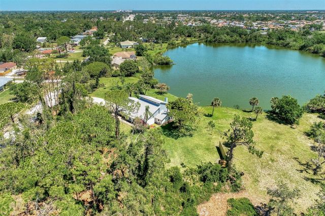 5885 DENISON DRIVE, Venice, FL 34293