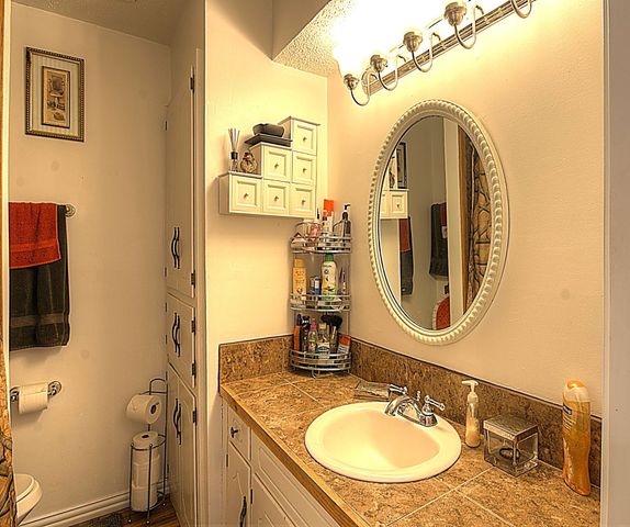 1031 Boston Boulevard, Bedford, TX 76022