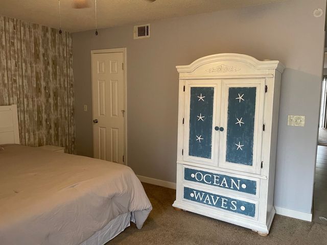 400 Cambridge Cir, Murrells Inlet, SC 29576