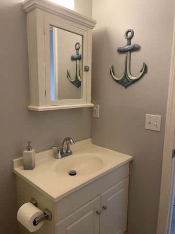 400 Cambridge Cir, Murrells Inlet, SC 29576