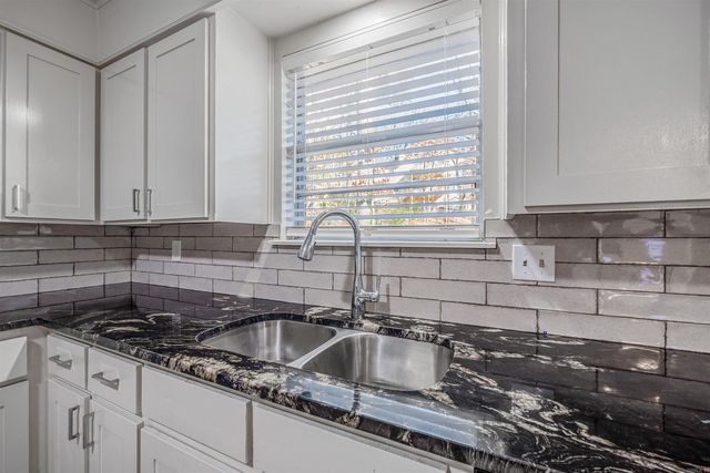 2811 Breckenridge Drive, Little Rock, AR 72227