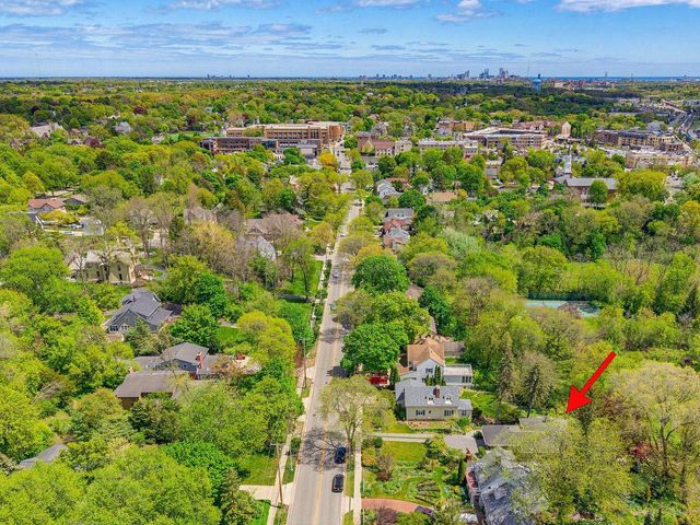 8125 Milwaukee AVENUE, Wauwatosa, WI 53213
